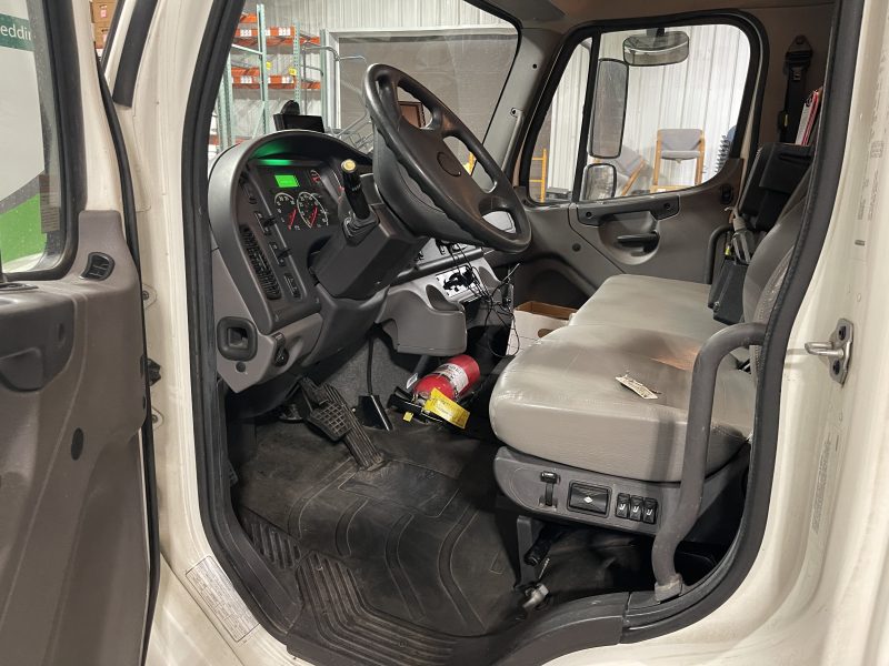 NON-CDL Shred Tech MDS-2 with 5" HD Shredder, 2019 Freightliner (#161)