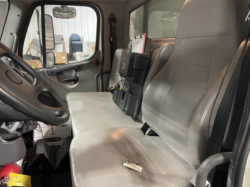 NON-CDL Shred Tech MDS-2 with 5" HD Shredder, 2019 Freightliner (#161)