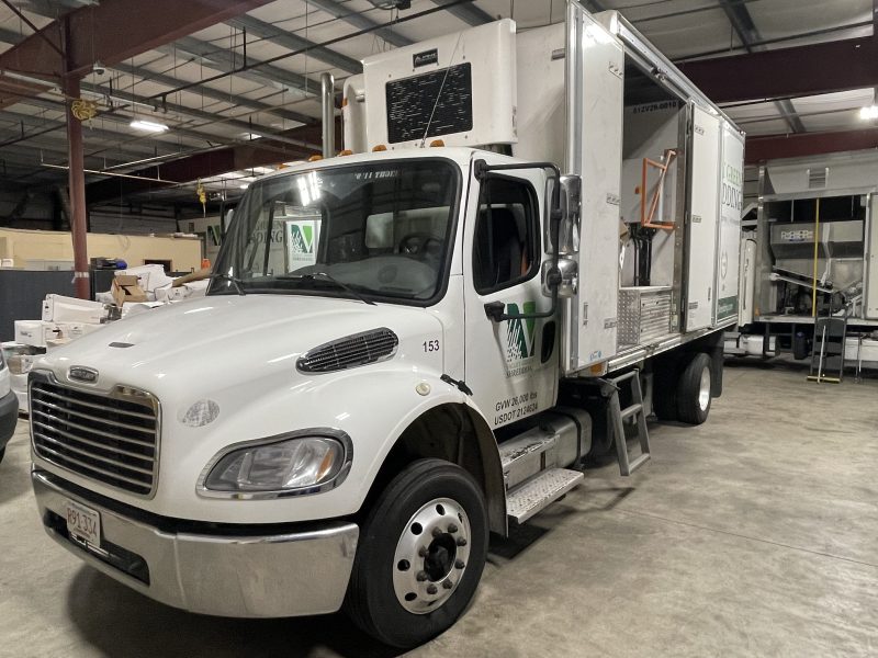 Non-CDL Alpine STAK26 with 5" HD Shredder, 2015 Freightliner (#153)