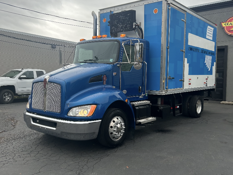 2014 Kenworth , Alpine Shredder