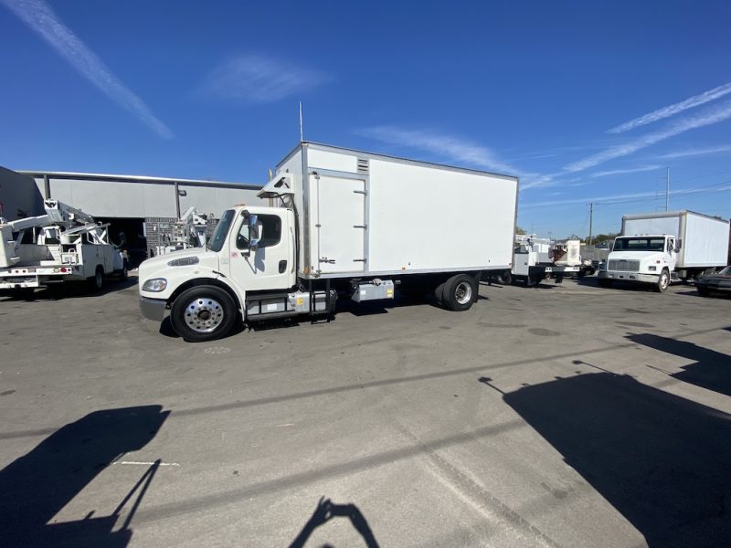 2014 FREIGHTLINER SHREDER TRUCK--SHRED TECH