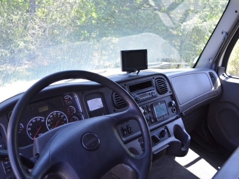 2013 Freightliner 4400 w/ MDX Shredder (Shred-Tech)