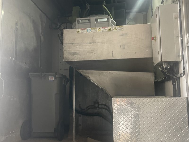 2012 International 4300 Alpine Shredder